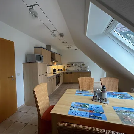 Ferienwohnung 18 4 *